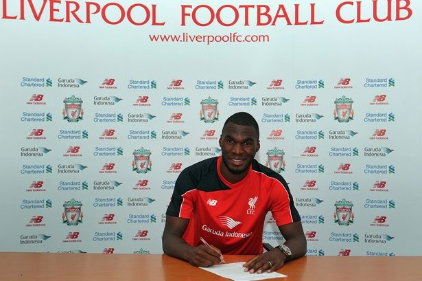7. Christian Benteke (Liverpool): Bản hợp đồng trị giá 32 triệu bảng sẽ phải đối mặt với rất nhiều áp lực trong mùa giải đầu tiên tại Anfield. Benteke đươc kỳ vọng tỏa sáng trong vai trò tiền đạo chủ lực của “The Kop” mùa giải mới, bên cạnh người đồng đội Daniel Sturridge.