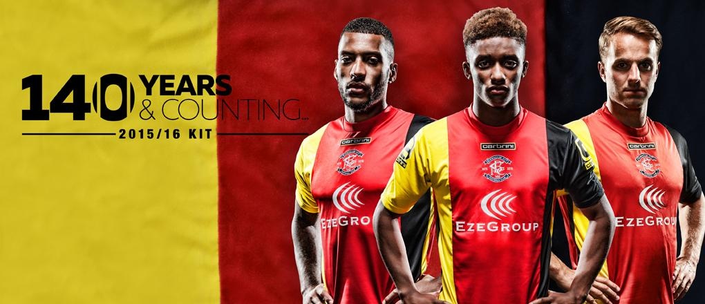 4. Birmingham City (sân khách): Người hâm mộ thắc mắc đội bóng đang chơi ở Championship lựa chọn mẫu áo sân khách là quốc kỳ của Đức hay của Bỉ.