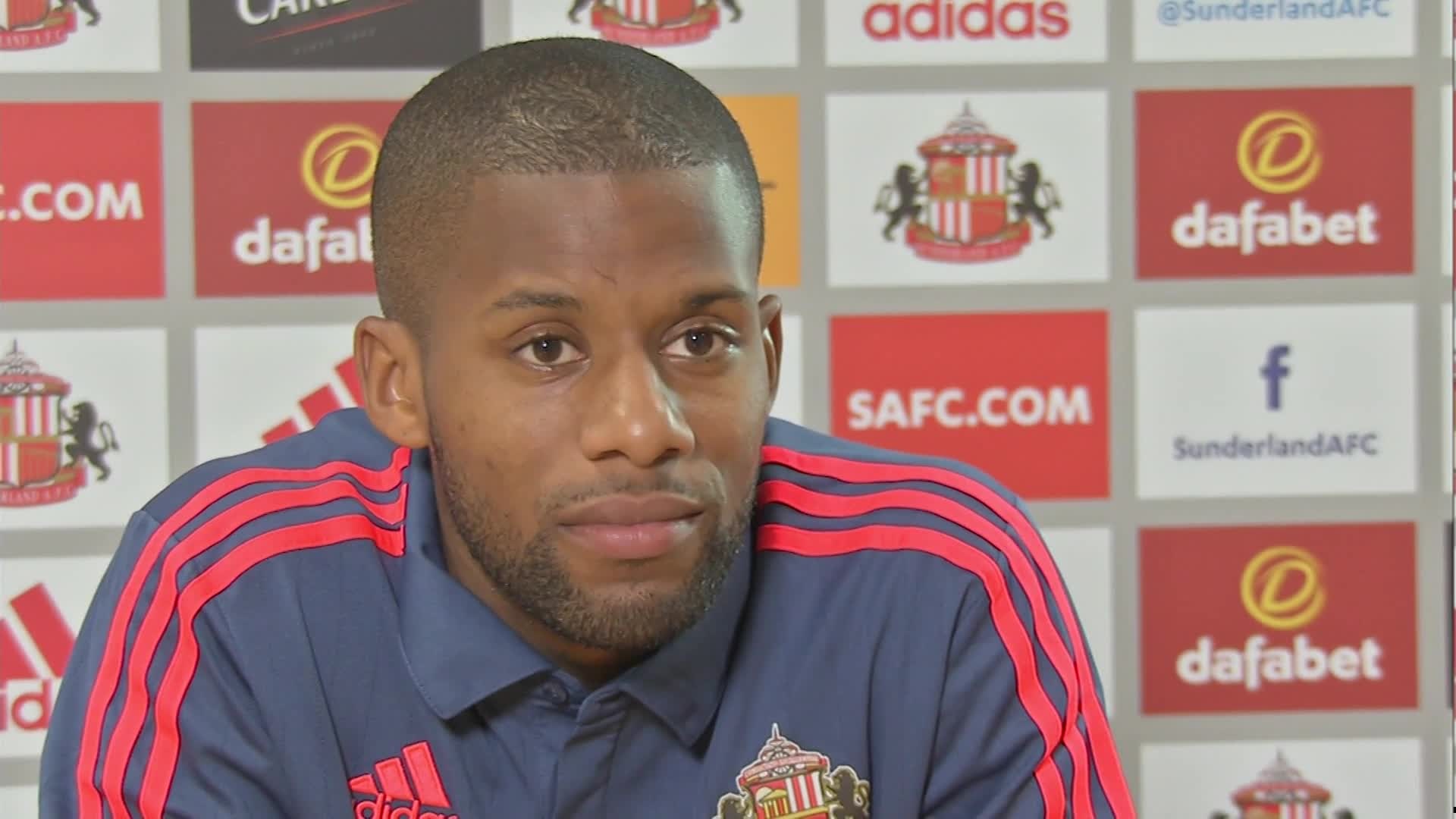  Tiền đạo cắm: Callum Wilson (Bournemouth): Năng nổ và hiệu quả, tiền đạo người Bắc Ireland đã kết liễu “The Hammers” bằng một hattrick ngay tại Upton Park. 