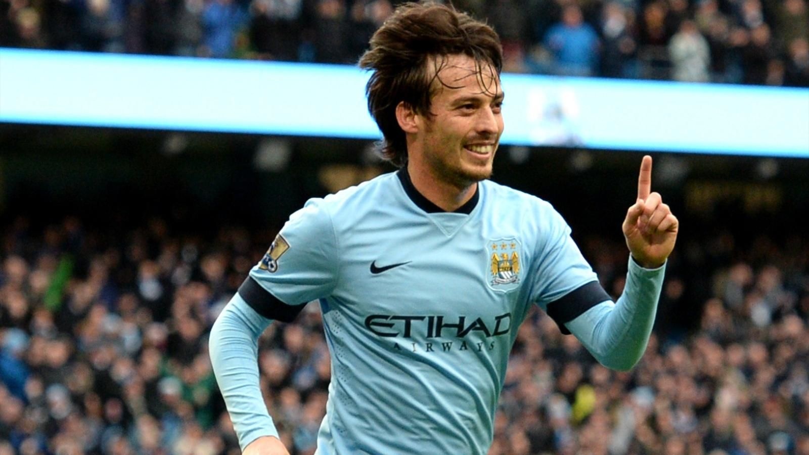 Tiền vệ trái: David Silva (Manchester City): Như thường lệ, “Ảo thuật gia” người Tây Ban Nha là nguồn cung cấp bóng giúp Aguero và Sterling liên tục uy hiếp khung thành của Everton.