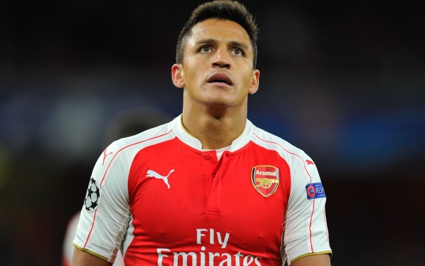 Tiền vệ trái: Alexis Sanchez: Ngôi sao người Chile vừa đánh dấu sự trở lại bằng một hattrick vào lưới Leicester City cuối tuần trước. Với lối chơi dũng cảm, khéo léo và không hề biết mệt mỏi, cựu cầu thủ Barca trở thành đối tác trong mơ với mọi tiền đạo tại Premier League.