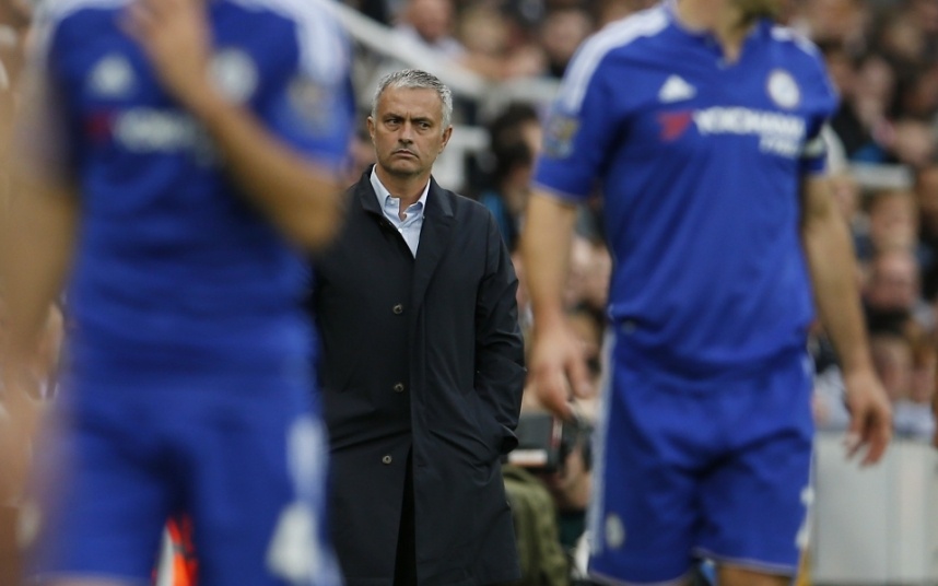 1. Jose Mourinho (Chelsea- 8,5 triệu bảng/ mùa): Sự xuất hiện của “Người đặc biệt” chính là sự đảm bảo cho thành công ở bất kỳ đội bóng nào ông dẫn dắt. Sau thành công tại mùa giải 2014/15, tổng thu nhập của chiến lược gia người Bồ Đào Nha ước tính lên đến 13,5 triệu bảng. 