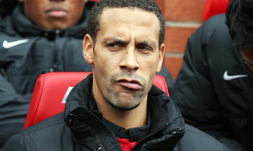 Rio Ferdinand tung ngan ngam voi quyet dinh cua Sir Alex hinh anh