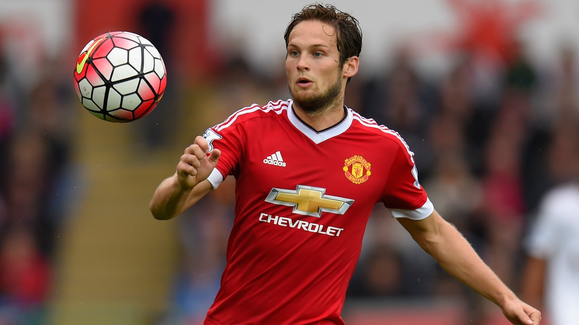 Vị trí sở trường của Blind vốn là hậu vệ trái. 