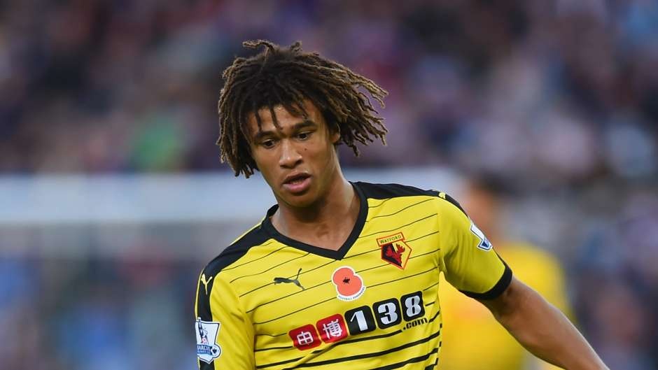 Trung vệ Nathan Ake (Watford): Dường như tài năng trẻ thuộc biên chế Chelsea vẫn chưa đủ kinh nghiệm để chơi tại một giải đấu khắc nghiệt như Premier League. Ứng cử viên cho danh hiệu “Golden Boy” 2015 thường xuyên bị Jamie Vardy qua mặt trong suốt thời gian thi đấu.