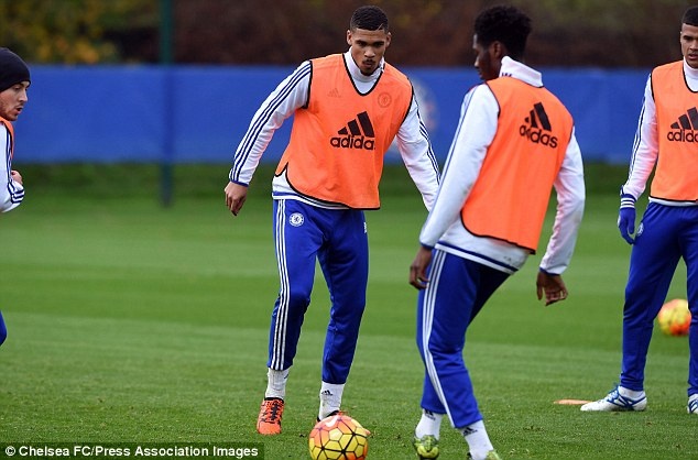 Mourinho cần trao cơ hội cho những cầu thủ trẻ tài năng như Loftus- Cheek.