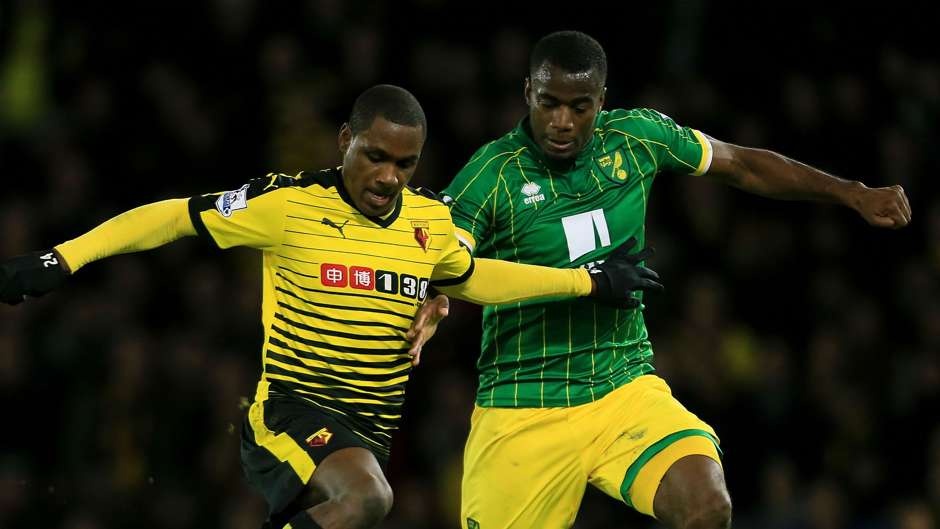 Trung vệ Sebastien Bassong (Norwich City): Những sai lầm liên tiếp và sự lóng ngóng của Bassong suýt chút nữa biếu không cho tiền đạo Odion Ighalo một hattrick trong trận thua 0-2 của “Chim hoàng yến” trên sân của Watford.
