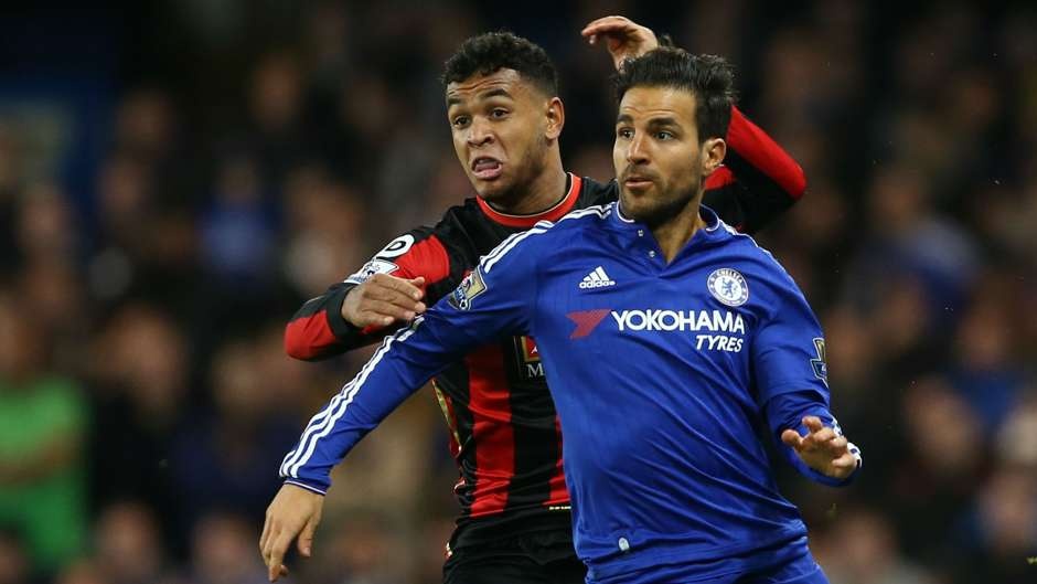 Tiền vệ trung tâm Cesc Fabregas (Chelsea): Thêm một trận đấu đáng quên với tuyển thủ Tây Ban Nha ở mùa giải năm nay. Tất cả những gì cựu sao Barca làm được chỉ là tạo ra duy nhất một cơ hội trước khi bị thay ra ở phút thứ 84.