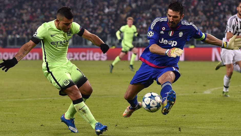 Thủ môn Gianluigi Buffon (Juventus): Ở độ tuổi 37, huyền thoại sống người Italy vẫn thể hiện phong độ vô cùng thuyết phục tại đấu trường châu Âu. Điển hình là những pha cứu thua khó tin trong 2 cuộc đối đầu với Manchester City. Bên cạnh đó, Buffon chỉ để lọt lưới 3 lần sau 6 trận tại vòng bảng.