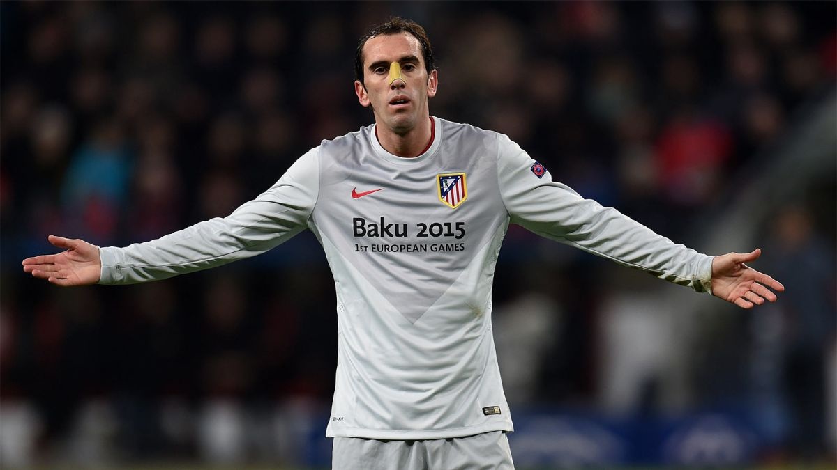Trung vệ Diego Godin (Atletico Madrdid): Sức mạnh của “Rojiblancos” dưới thời Diego Simeone phần lớn dựa trên sự chắc chắn và kỷ luật của hàng phòng ngự, nơi trung vệ người Uruguay là trụ cột không thể thay thế.