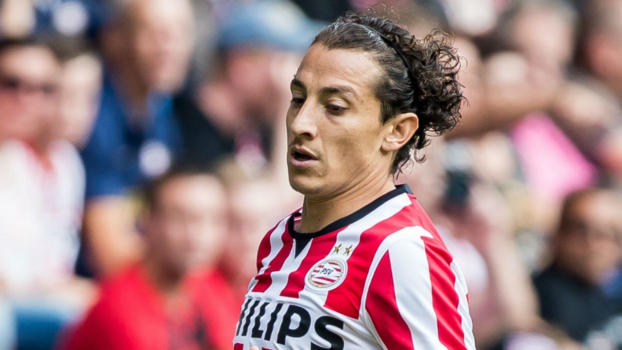 Tiền vệ trái Andres Guardado (PSV): Tinh thần thi đấu quả cảm giúp nhà ĐKVĐ Eredivisie vượt qua MU để giành vé vào vòng 1/16 Champions League. Dù không ghi bàn thắng nào, Guardado vẫn là ngôi sao thi đấu ổn định nhất trong đội hình PSV.