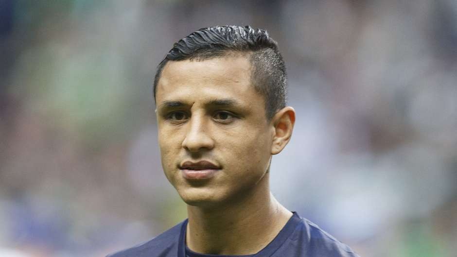 Hậu vệ trái Yotun (Malmoe FF): Màn trình diễn tệ hại của hậu vệ sinh năm 1990 khiến đội bóng đến từ Thụy Điển phải nhận đến 5 thất bại tại vòng bảng, trong đó có trận thua tan nát với tỷ số 0-8 trước Real Madrid ở lượt trận cuối cùng.