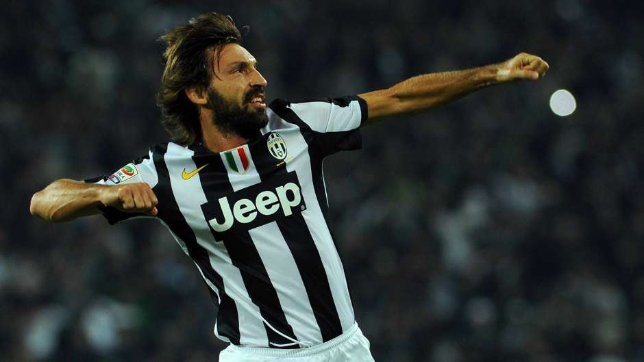 1. Andrea Pirlo (AC Milan sang Juventus, 2011): Rossoneri đã thực hiện một quyết định tồi tệ nhất trong lịch sử khi để lão tướng sinh năm 1979 ra đi theo dạng chuyển nhượng tự do 4 năm về trước. Dù không còn duy trì được phong độ đỉnh cao, nhưng đẳng cấp của “Nhạc trưởng” người Italy vẫn đủ để giúp “Lão phu nhân” giành Scudetto trong 4 mùa giải liên tiếp trước khi chuyển sang thi đấu tại giải nhà nghề Mỹ trong kỳ chuyển nhượng hè vừa qua.