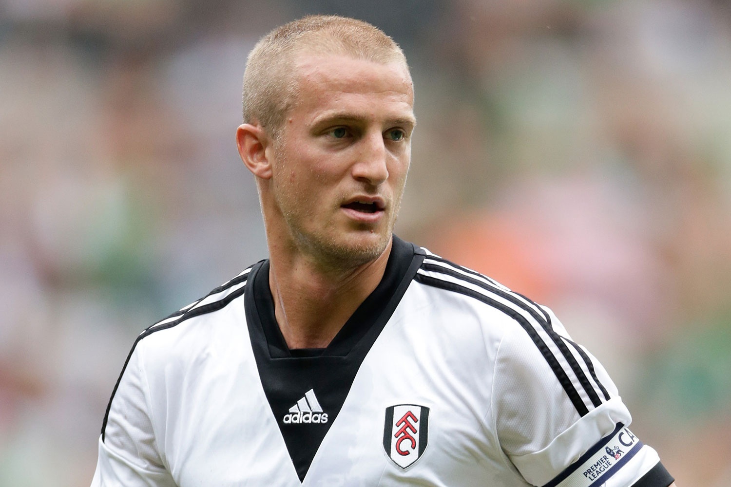 5. Brede Hangeland (Copenhagen sang Fulham, 2008): Chuyển đến sân Craven Cottage với mức giá chỉ 2,5 triệu bảng nhưng những đóng góp của cầu thủ người Na Uy lớn gấp nhiều lần với số tiền Fulham bỏ ra để chiêu mộ anh. Hangeland sở hữu hơn 200 lần ra sân và đỉnh cao là giúp “Cottagers” vào đến chung kết Europa League mùa giải 2009/10.