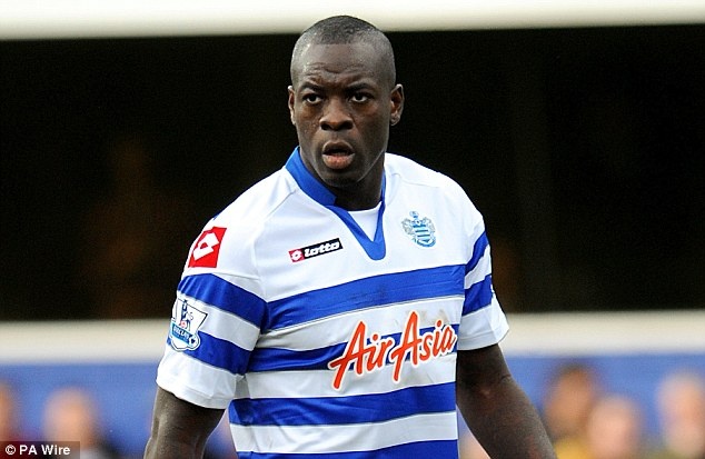 6. Christopher Samba (Anzhi Makhachkala sang Queens Park Rangers, 2013): Harry Redknapp đã sai lầm khi đặt niềm tin vào trung vệ cao lớn người Congo. Dù sở hữu kinh nghiệm thi đấu tại Premier League cùng Blackburn Rovers, bản hợp đồng trị giá 12,5 triệu bảng vẫn liên tục mắc những sai lầm căn bản và góp phần khiến QPR xuống hạng vào cuối mùa.