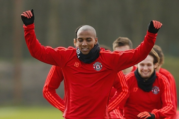 MU nhan tin vui truoc them dai chien voi Liverpool hinh anh