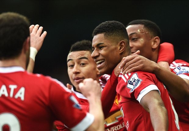 Rashford pha ky luc ghi ban cua Wayne Rooney hinh anh