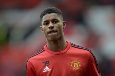 Marcus Rashford bi cam den gan phong thay do doi mot MU hinh anh