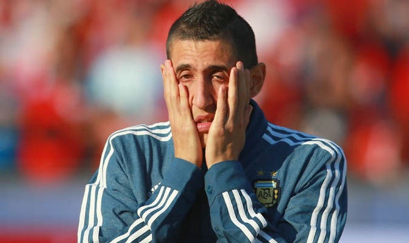 Di Maria lai noi xau MU va Louis Van Gaal hinh anh