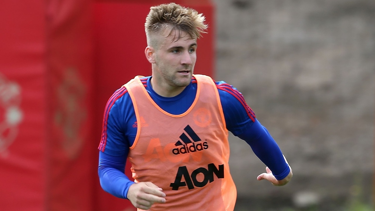 Hoi phuc than ky, Luke Shaw tro lai vao dau tuan toi hinh anh