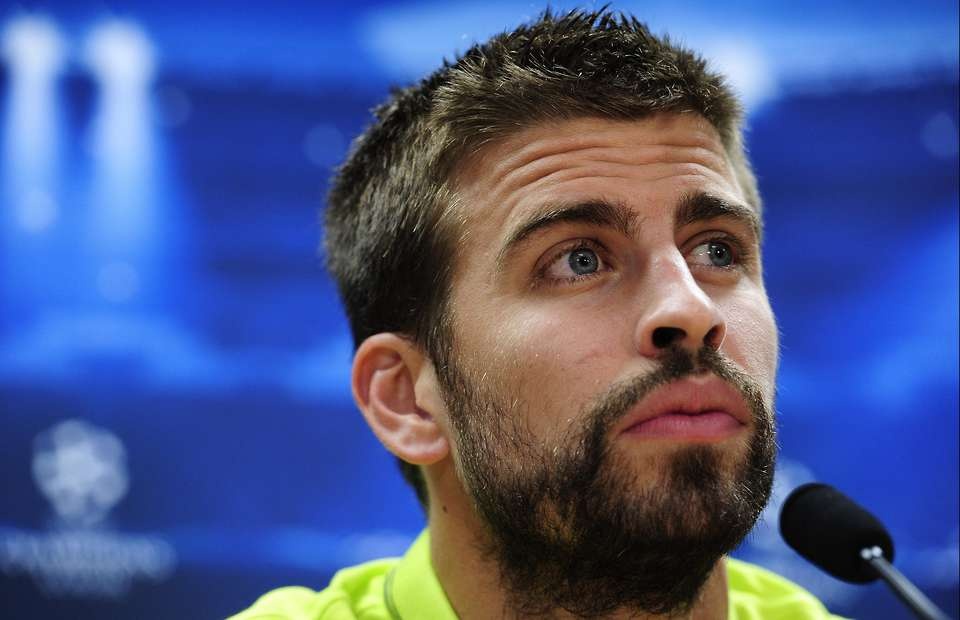 Pique do loi cho the do cua Ramos sau that bai hinh anh