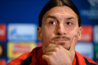 Ibrahimovic ra dieu kien de den MU hinh anh