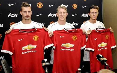 ‘Cau thu den MU chi vi tien’ hinh anh