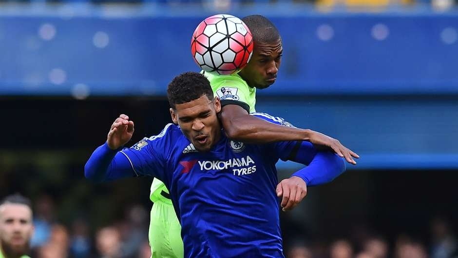 doi hinh te nhat giai ngoai hang anh 8