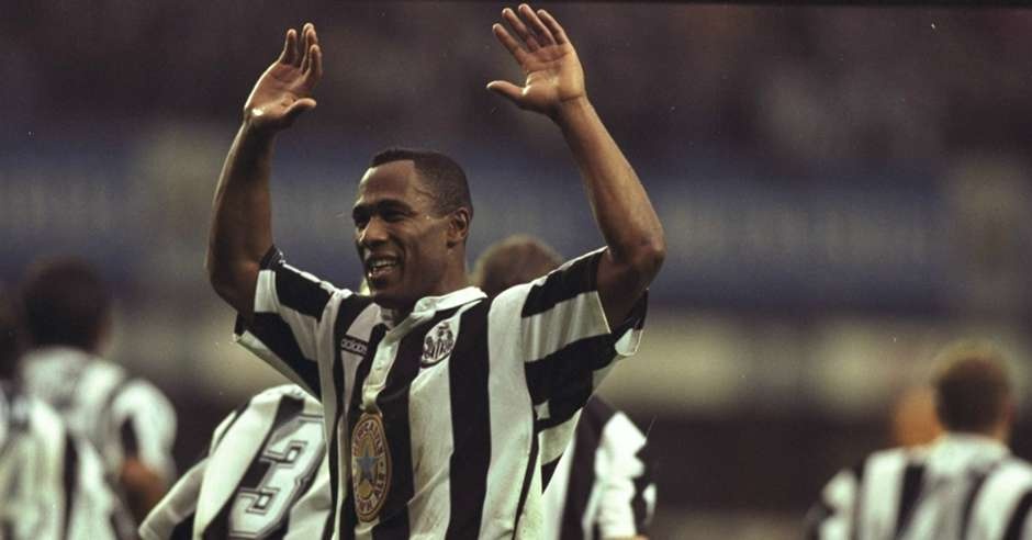 aguero ghi 100 bàn tại ngoại hạng Anh ảnh 5 aguero ghi 100 ban tai ngoai hang Anh anh 5