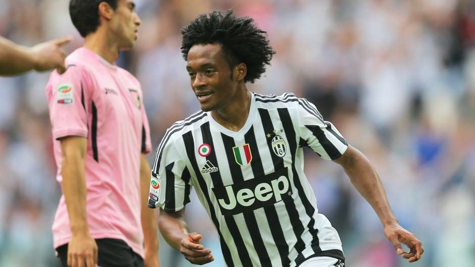 15 ban hop dong chat luong nhat mua giai qua anh 1