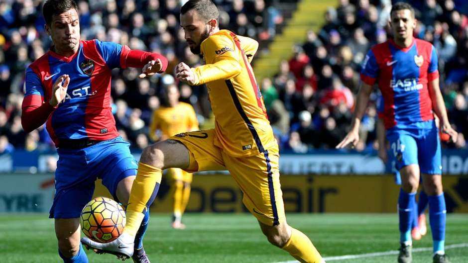 15 vụ chuyển nhượng thất bại mùa giải qua ảnh 8 15 vu chuyen nhuong that bai mua giai qua anh 8