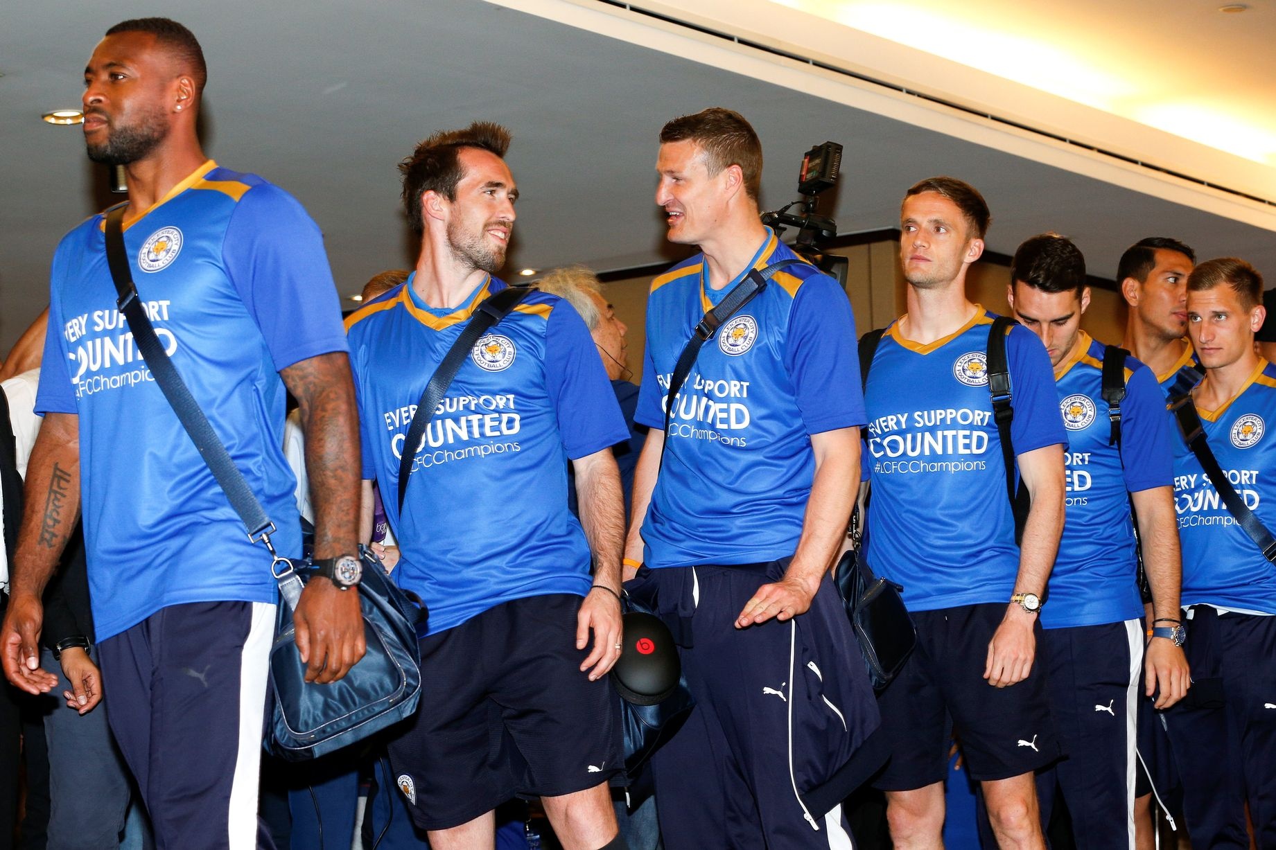 nguoi Thai chao don Leicester anh 1