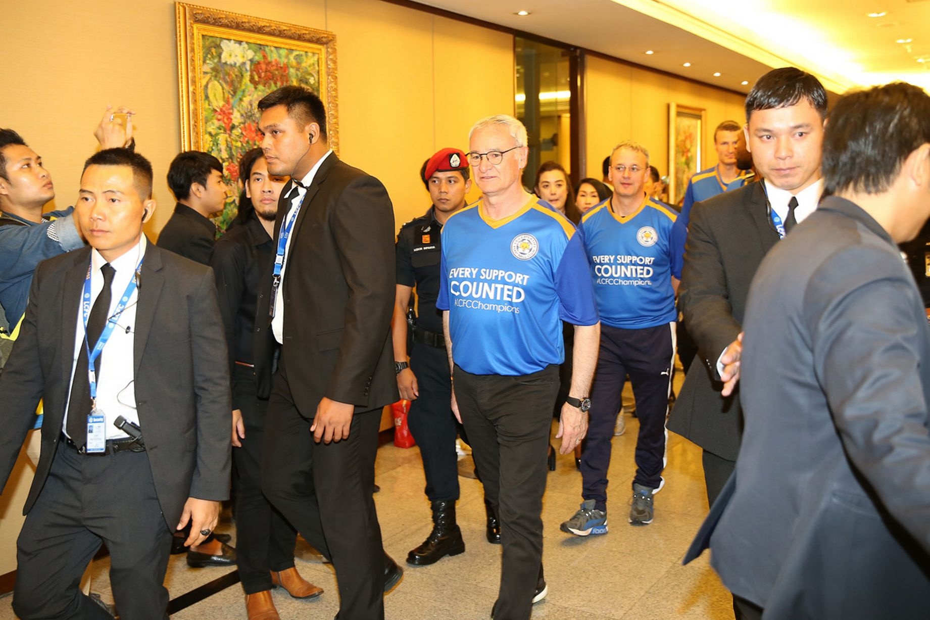 nguoi Thai chao don Leicester anh 3