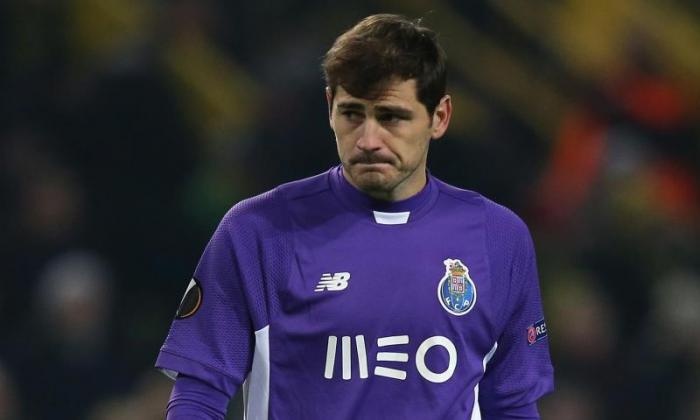 Iker Casillas la thu mon te nhat 15 nam qua cua Porto hinh anh