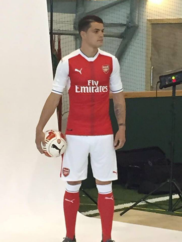 Arsenal chính thức sở hữu Xhaka ảnh 1 Arsenal chinh thuc so huu Xhaka anh 1