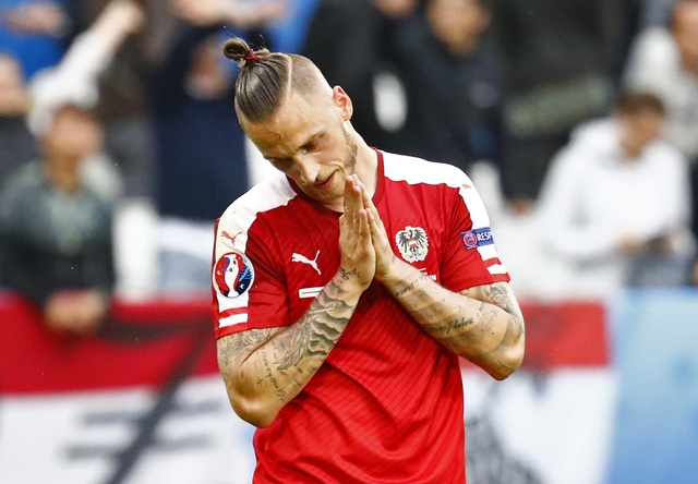 Ao vs Hungary (0-2): Phoi ao ngay ra quan hinh anh