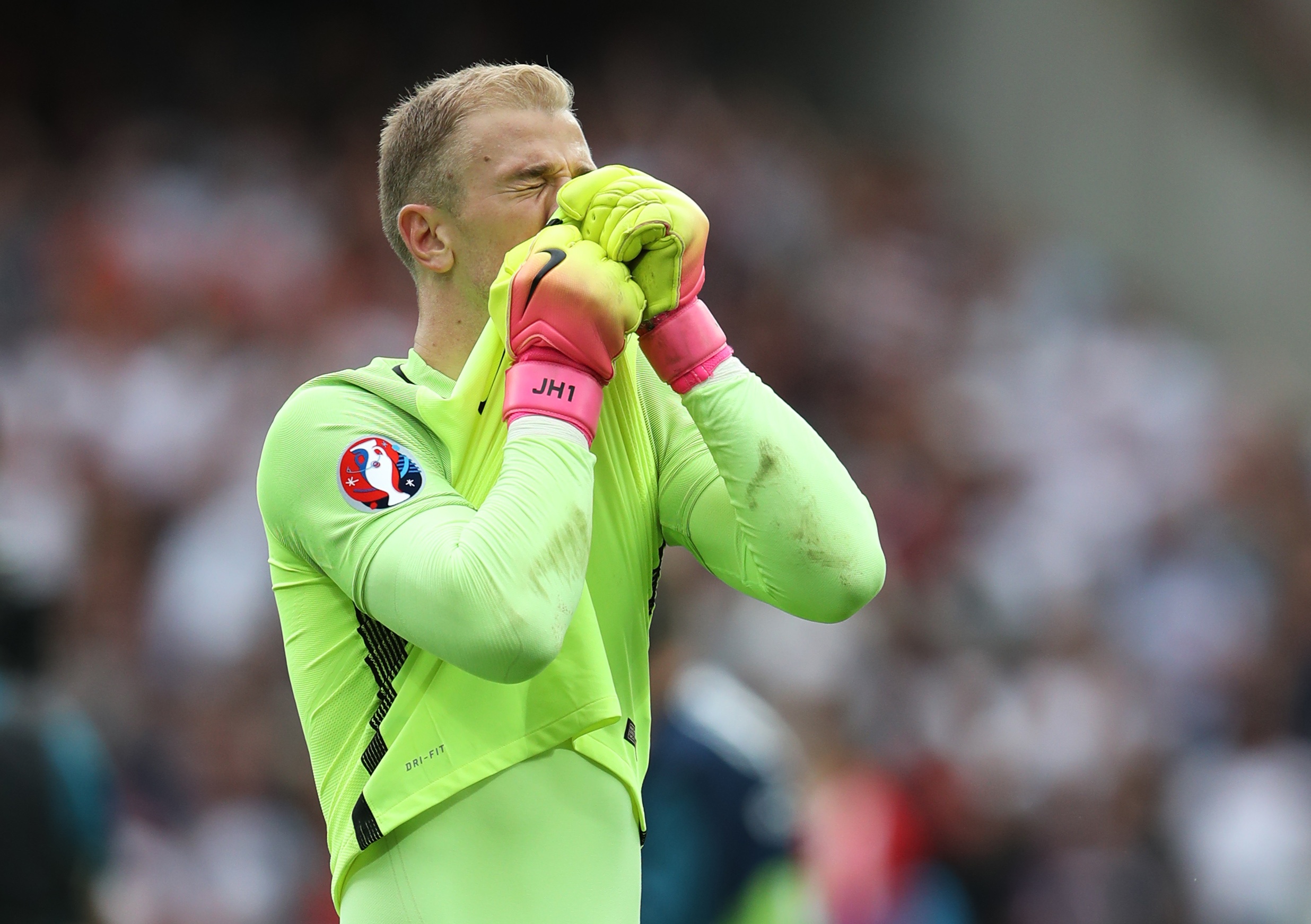 doi hinh te nhat vong bang Euro anh 2