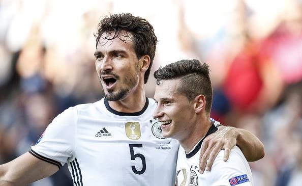 Duc vao tu ket sau chien thang 3 sao truoc Slovakia hinh anh