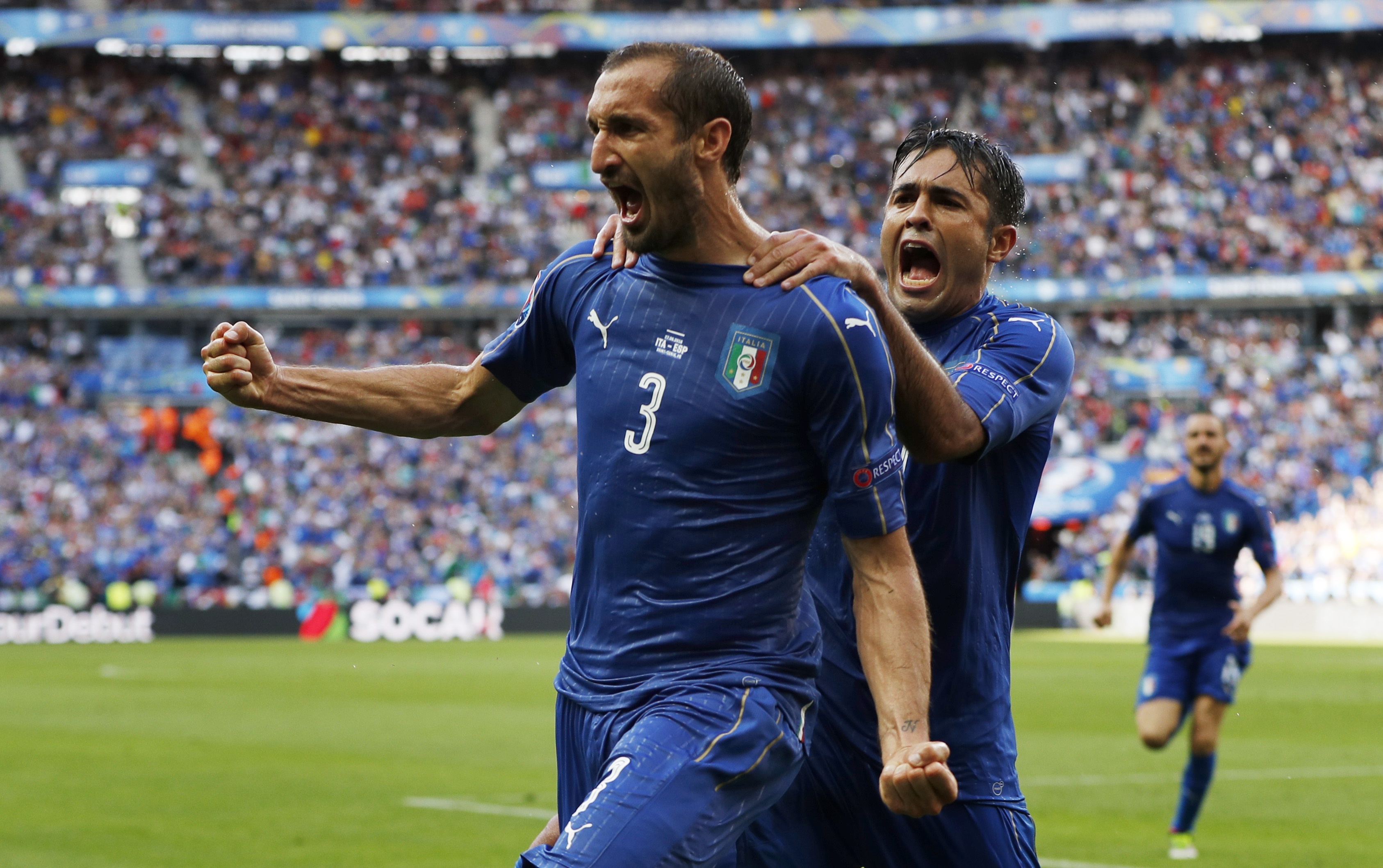 Chiellini hay nhat tran Italy vs Tay Ban Nha hinh anh