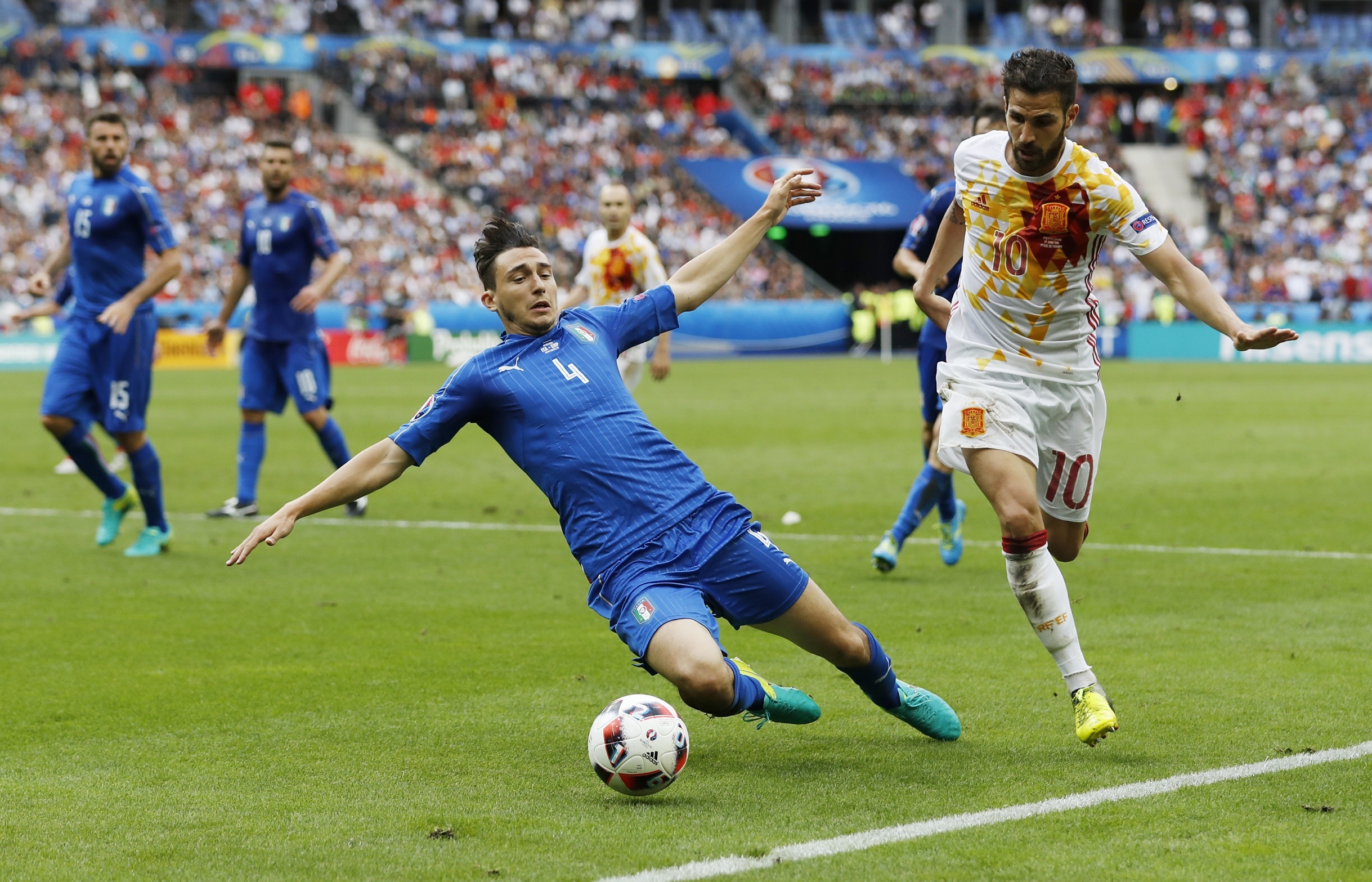 doi hinh te nhat vong 1/8 euro anh 9