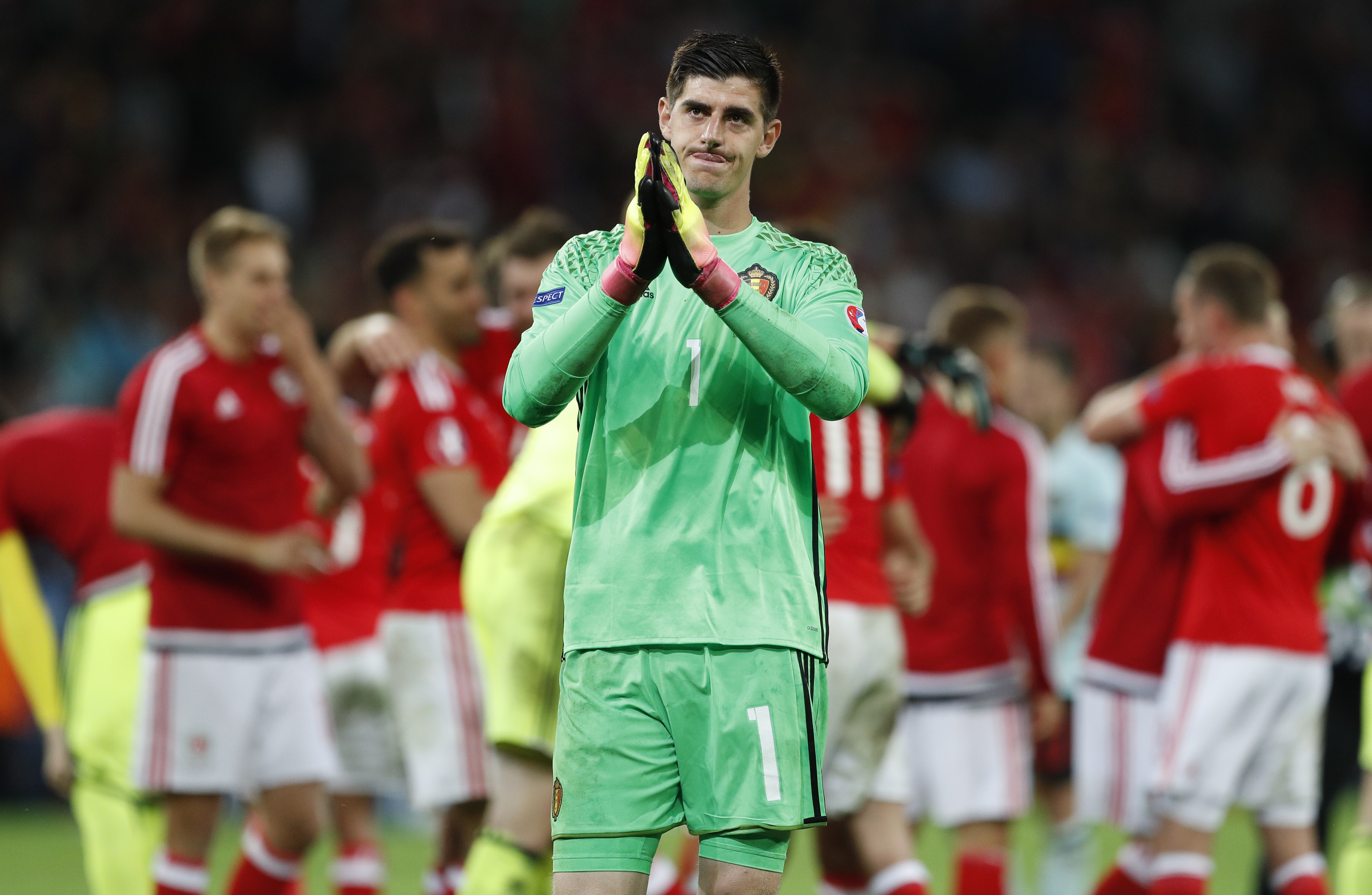 cham diem xu wales bi anh 13