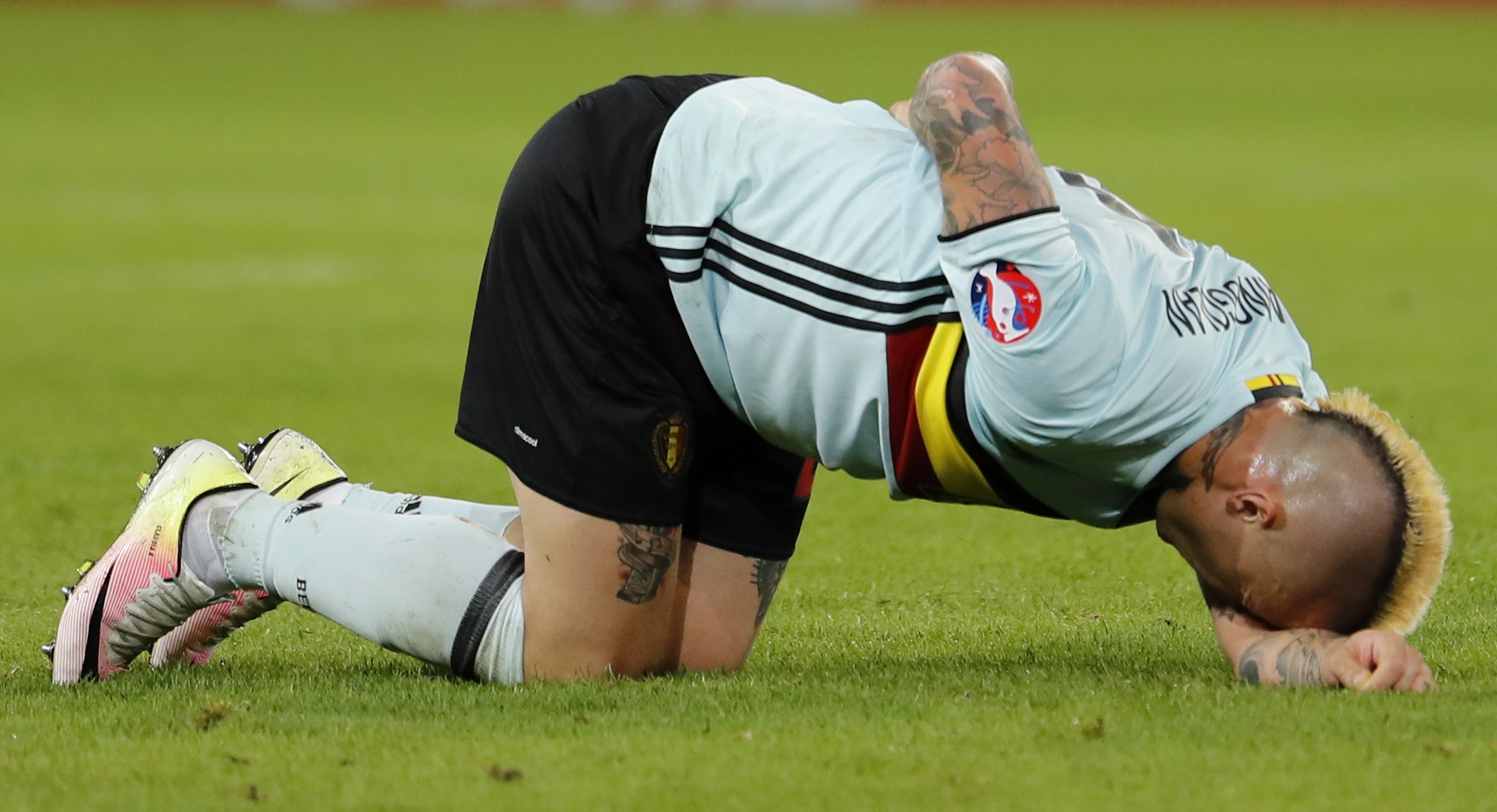 cham diem xu wales bi anh 19