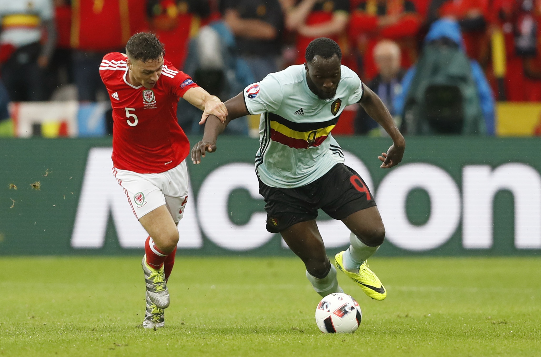 cham diem xu wales bi anh 3