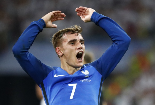 Griezmann nhan diem 10 sau man trinh dien truoc Duc hinh anh