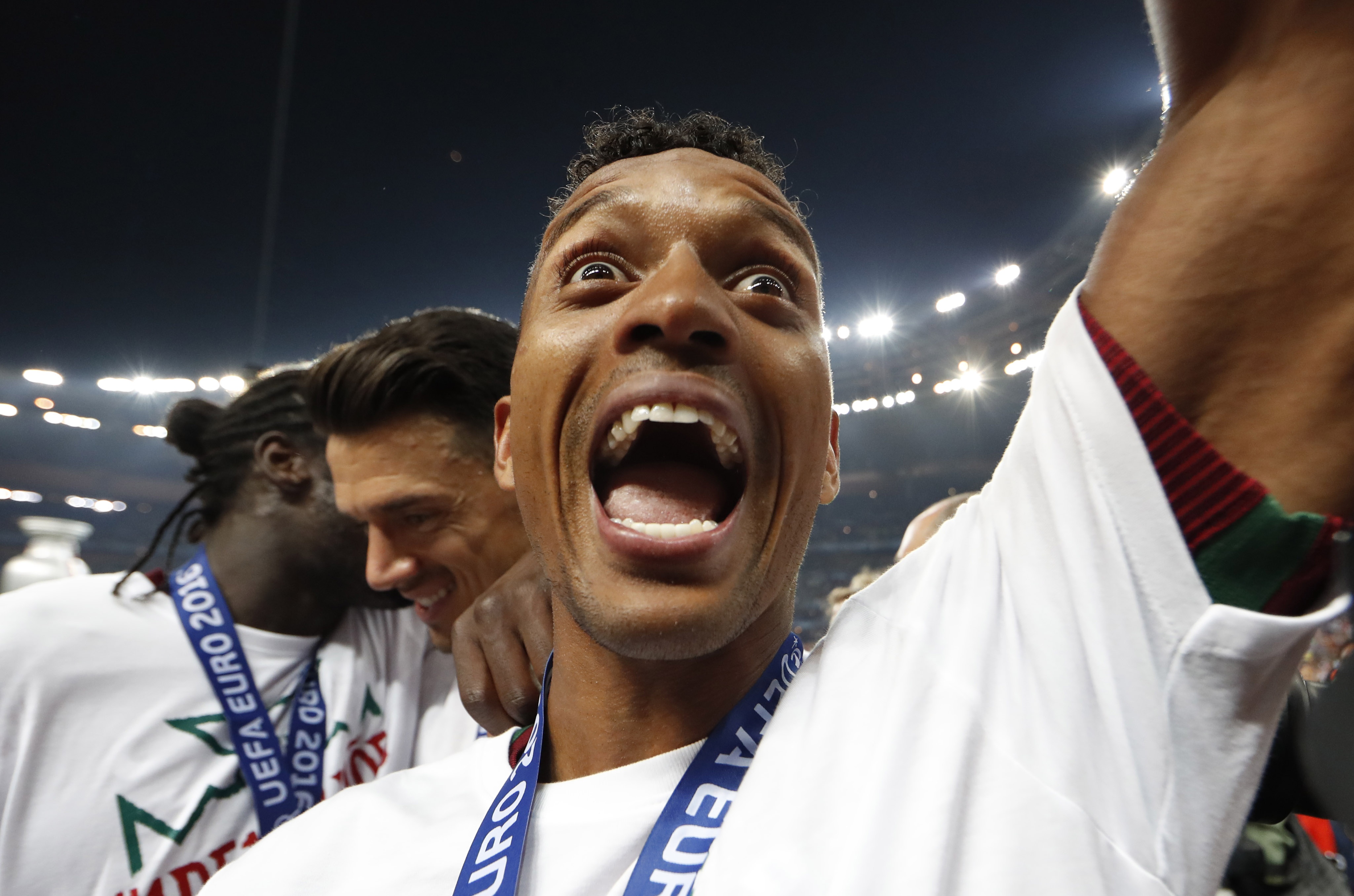 eder dem ve chuc vo dich cho bo dao nha anh 11