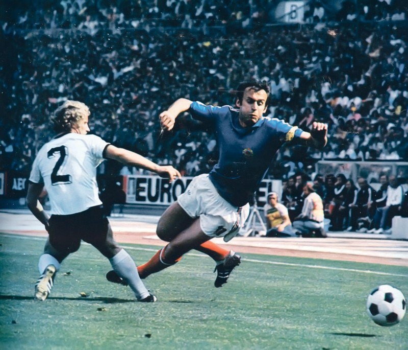 14 cau thu tung gianh giay vang Euro anh 3