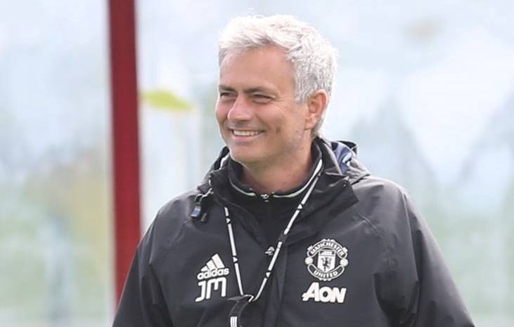Jose Mourinho, Mata rang ro trong buoi tap dau tai MU hinh anh