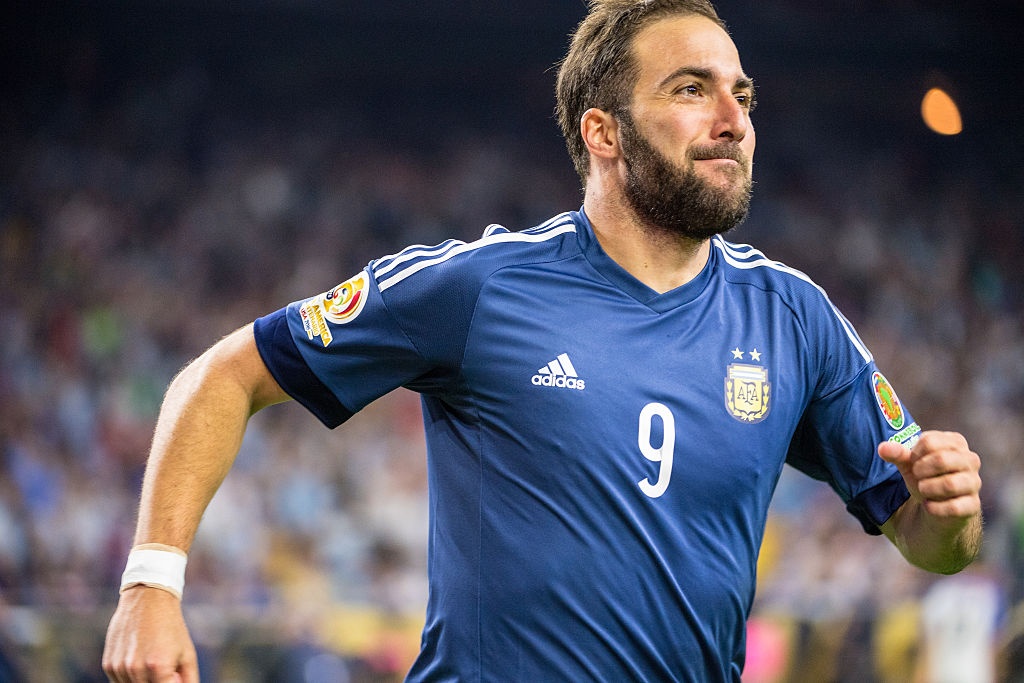 cầu thủ arsenal nên mua ảnh 1 cau thu arsenal nen mua anh 1