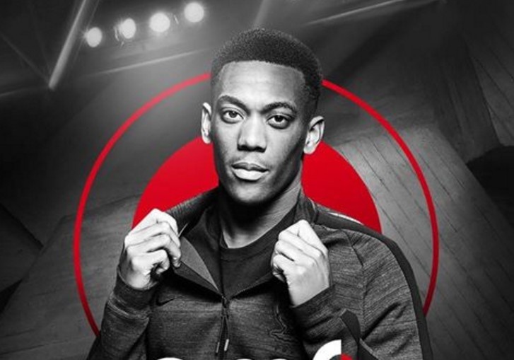 Nghi an Martial bi Ibrahimovic cuop ao so 9 hinh anh