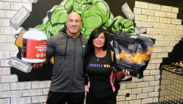 Nhà vô địch cơ bắp bị đâm chết giữa ban ngày ảnh 2 Nha vo dich co bap bi dam chet giua ban ngay anh 2